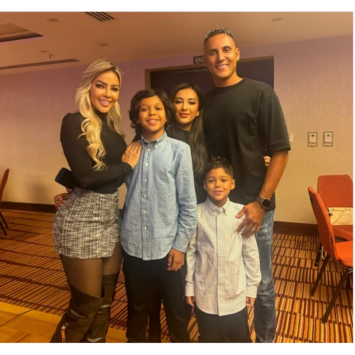 Keylor Navas with wife Andrea Salas and children Mateo, Thiago and Daniela.