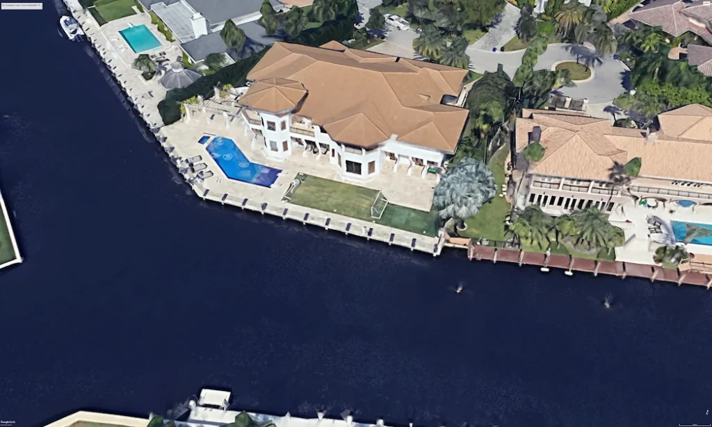 Aerial view of the Bay Colony waterfront properties. (Image Credit: Google Earth)